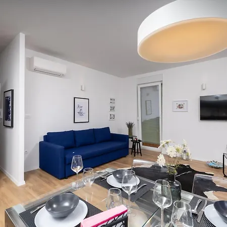 Apartment House 